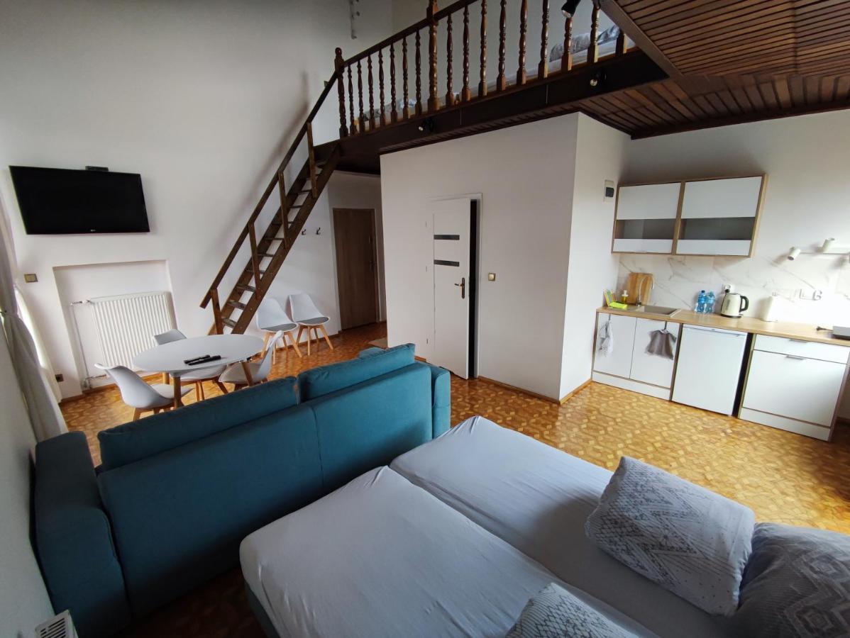Apartamenty Monterska 别尔斯克-比亚拉 外观 照片